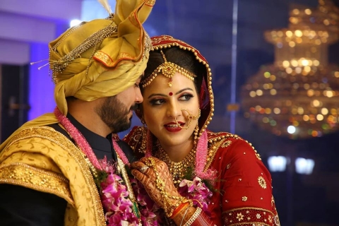 Aakriti Photo Studio	