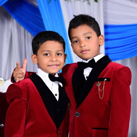 SRK Digital Photo Studio	