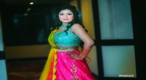 Kanika Khosla-Makeup Artist	