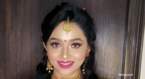 Kanika Khosla-Makeup Artist	