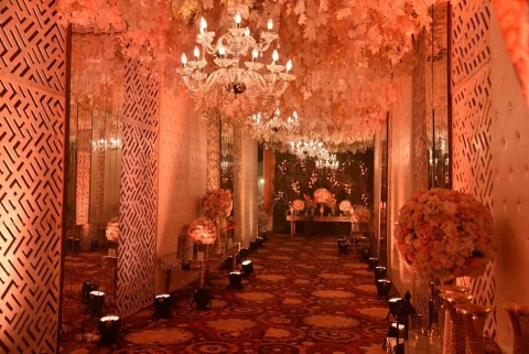 OM DECOR Flower Decoration