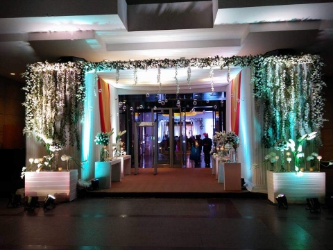 OM DECOR Flower Decoration