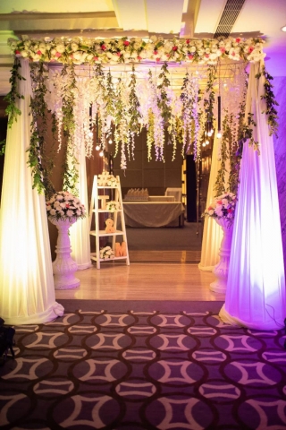 OM DECOR Flower Decoration