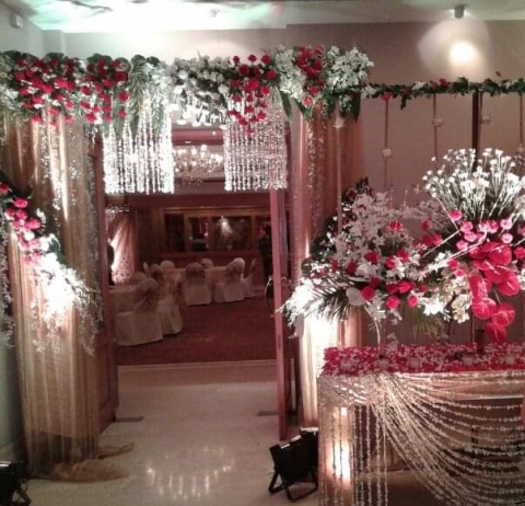 OM DECOR Flower Decoration