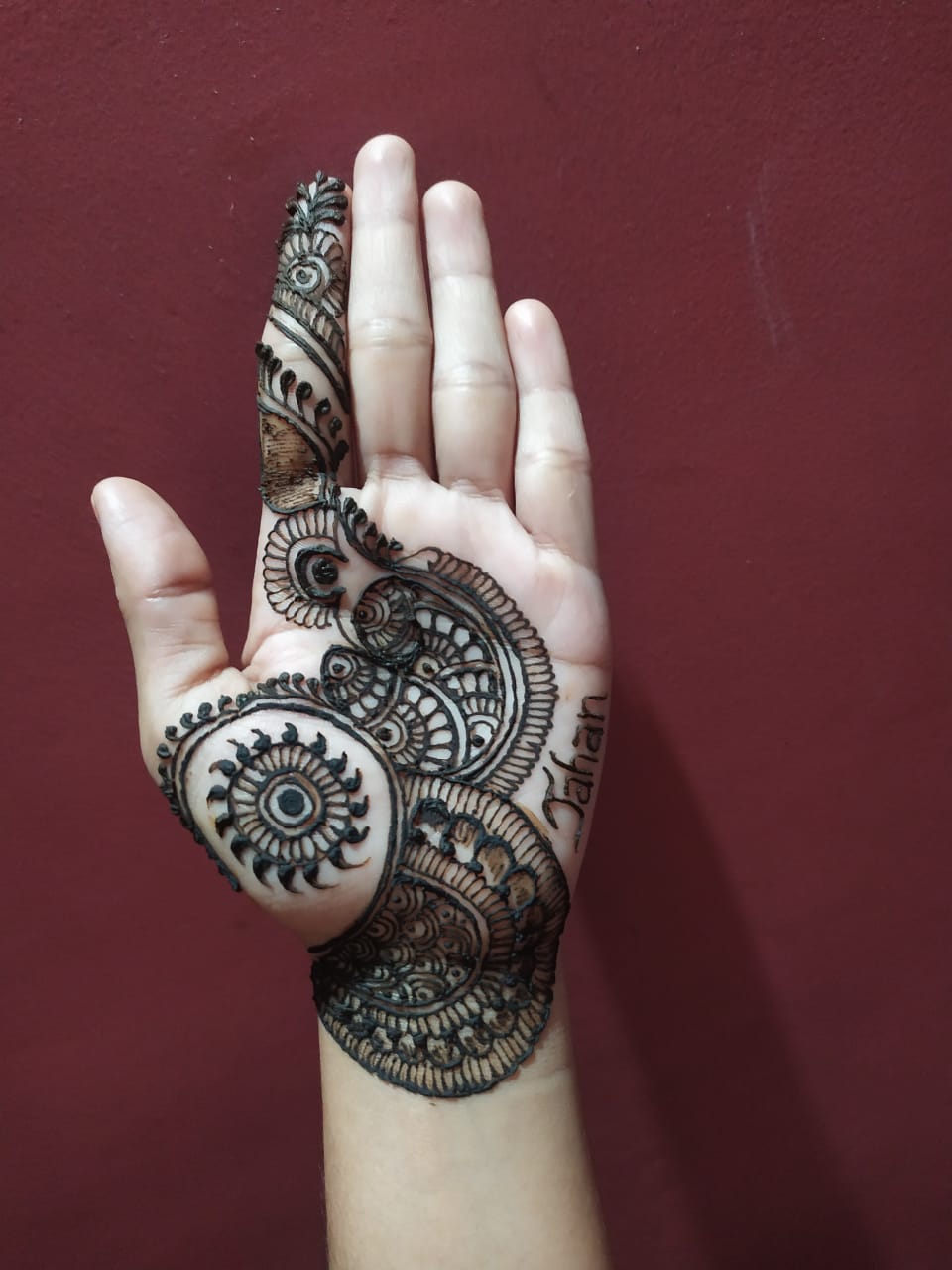 40 Latest Eid Mehndi designs to try this happy occasion | Bling Sparkle