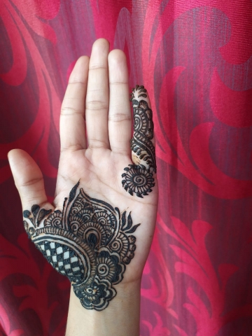 Jahan Mehendi Designer