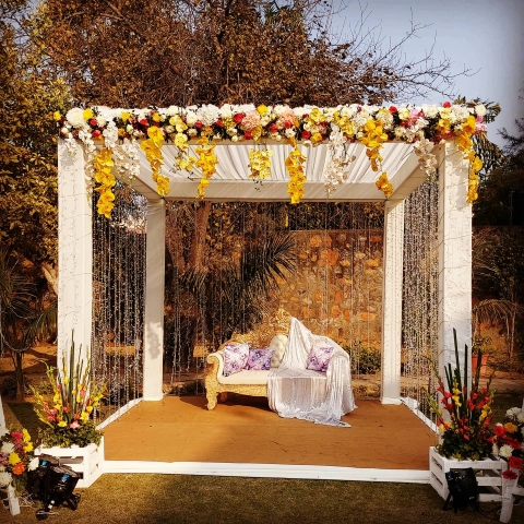 The Brides Maid A Luxury Weddi