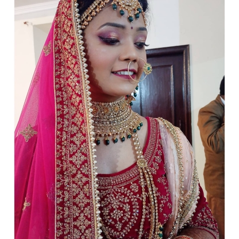 Glam Makeovers by Nandini Pand