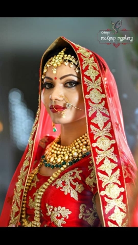 Dehuti Makeup Mystery