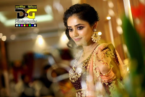 Dynamic Digital Wedding Photog