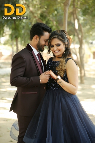 Dynamic Digital Wedding Photog