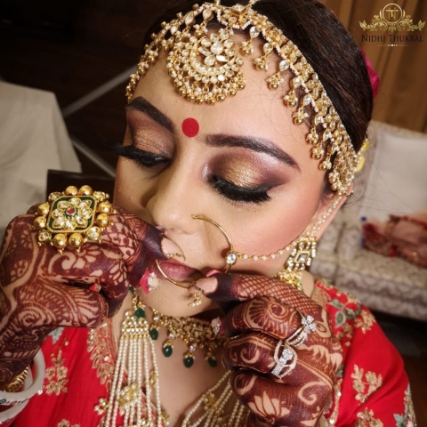 Make up by Nidhi Thukral