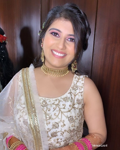 Suman Bhagat The Makeup Artist