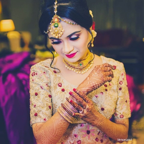 Girl in Pink Photography	10