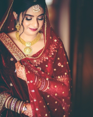 Jssmakeovers and Makeup Academ