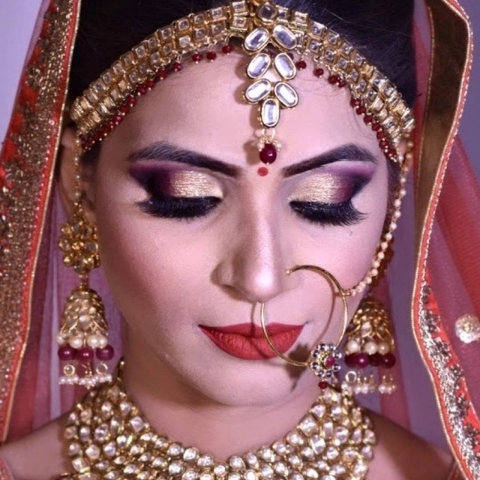 Vashika Sethi MakeOvers And Ac