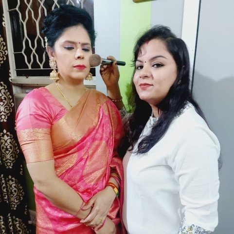 Pratibha Parmar Makeover Artis