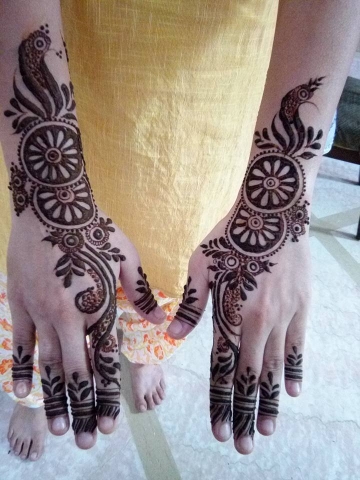Meenu Mehendi Art