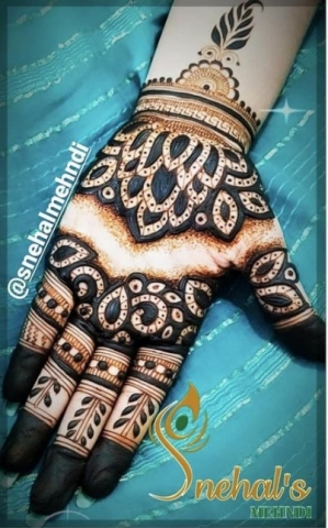 Snehals Mehndi Art Studio
