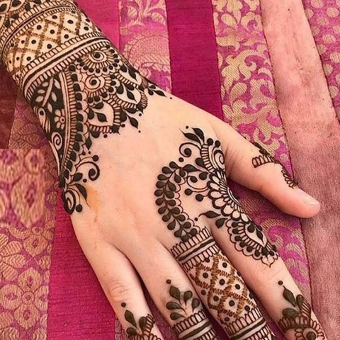 Modern Mehendi Art