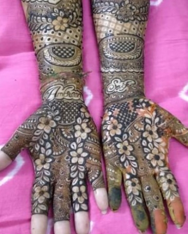 Maijabin Mahendi Artist