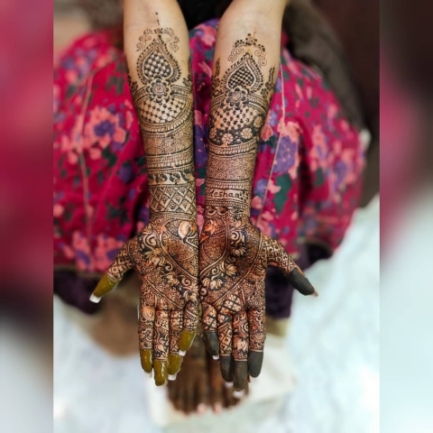 Harsha Soni Mehendi Artist