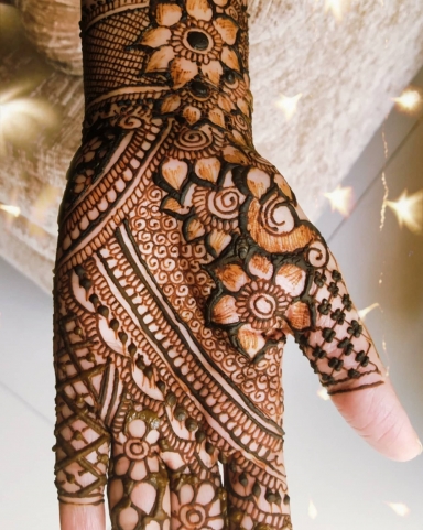 Harsha Soni Mehendi Artist
