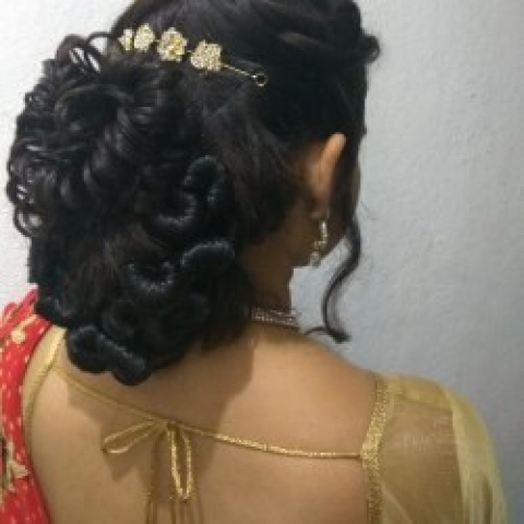 Trends Beauty Parlour