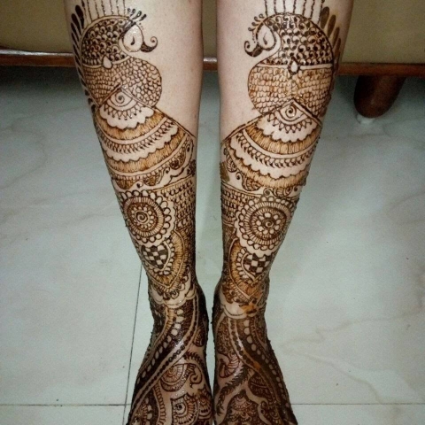 Sowmiyas Henna