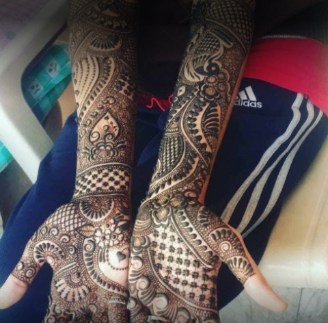 Ganga Mehandi Designer