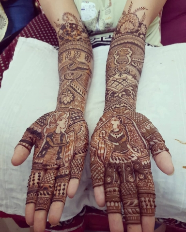 Anshu Mehandi Art