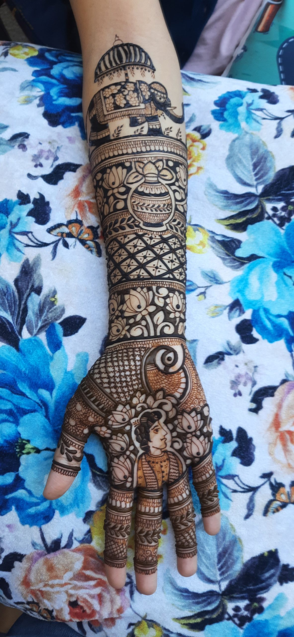 Vandana Mehandi Artist in Dhankawadi,Pune - Best Bridal Mehendi Artists in  Pune - Justdial