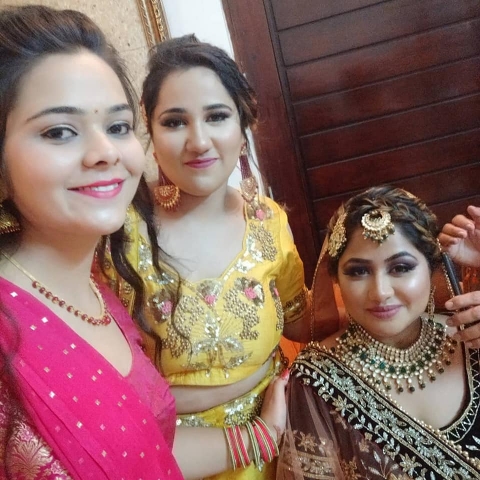 Geeta Sharma Freelance Bridal 