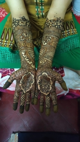 Saba Mehendi Artist