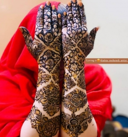 Saba Mehendi Artist