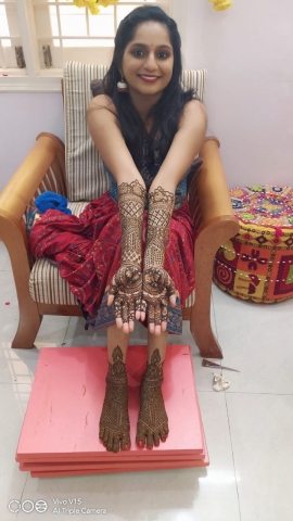 Saba Mehendi Artist