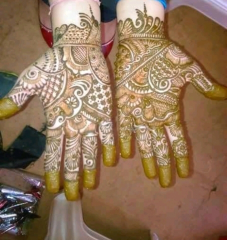 Suraj Mehandi Artist