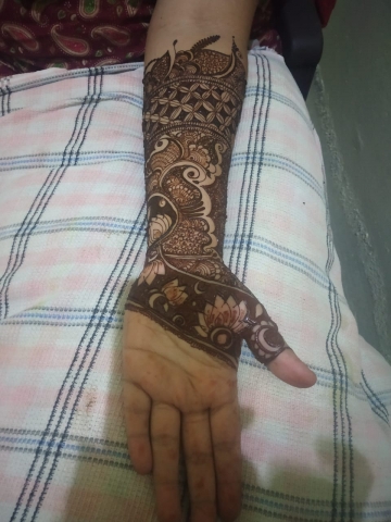Almaz Mehendi