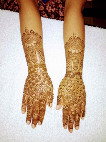 Sapna Mehendi Artist