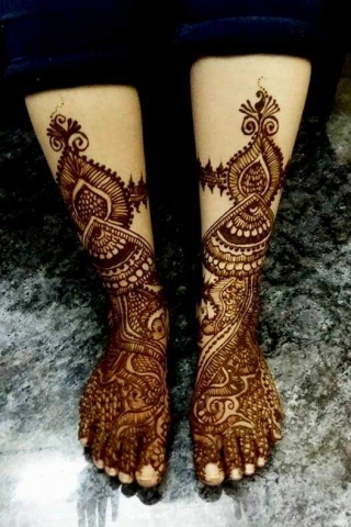 Sanki Mehendi Artist