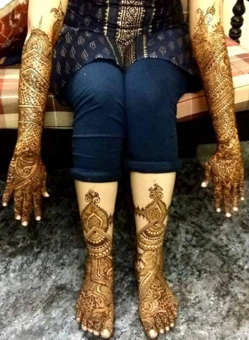 Sanki Mehendi Artist