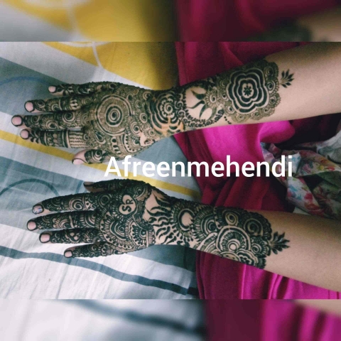 Afreen Mehendi Artist