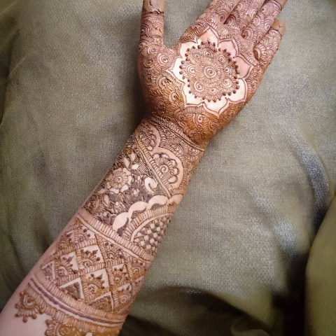 Mehendi by Zuha