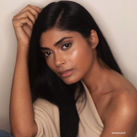 Girl In The Mirror- Makeup and