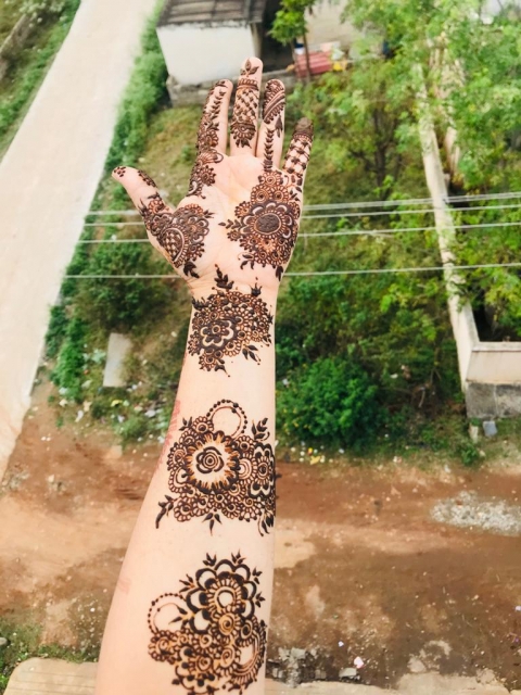 Henna by Thousi