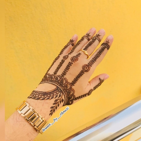 Henna by Thousi