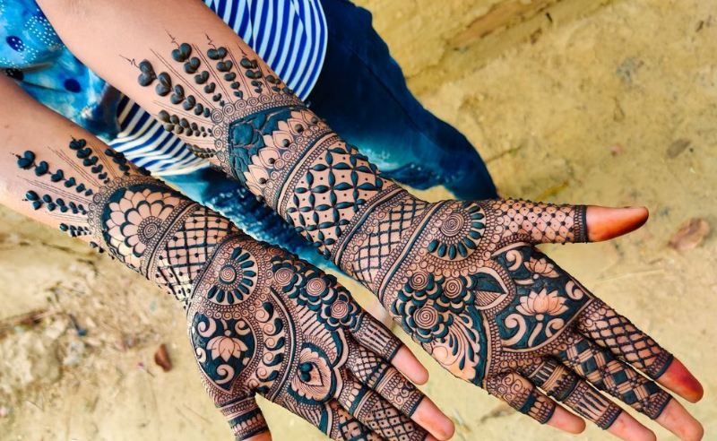 Henna mehndi Art #myArt #easy arabic mehndi | Mehndi designs for hands,  Basic mehndi designs, Circle mehndi designs