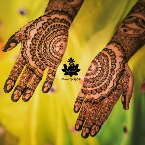 Henna by Rakshi