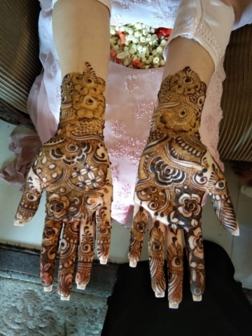 Glamorous Henna