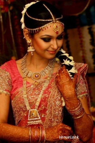 Makeup by Asha Hariharan